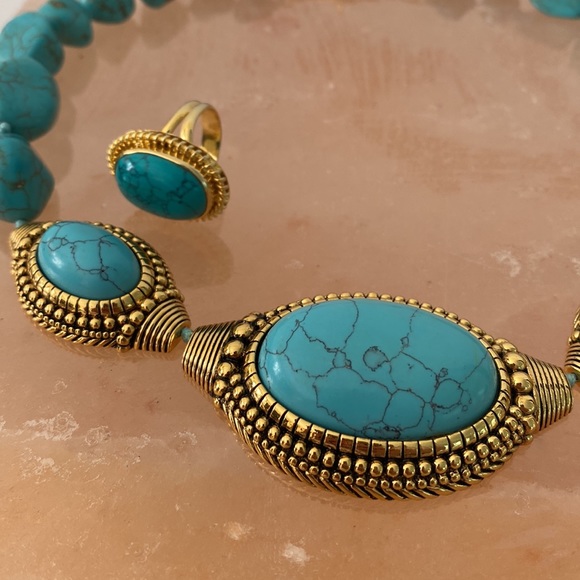 Metropolitan Museum of Art Tibetan Amulet Necklace and ring set; ring size 7 - Picture 10 of 16